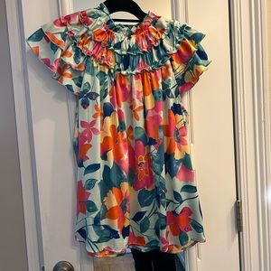 Boutique cutesy top.